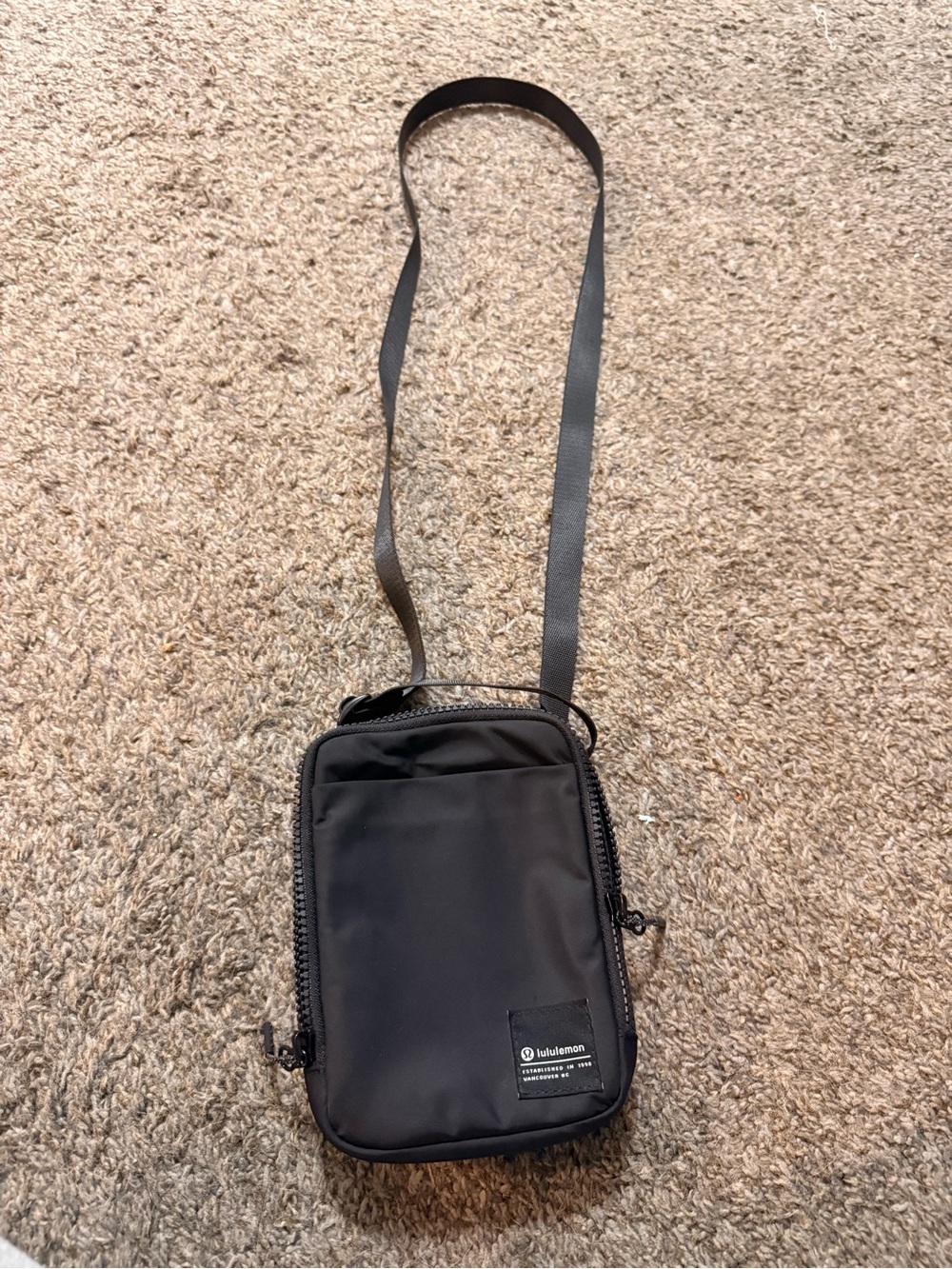lululemon athletica Black Compact Crossbody Pouch